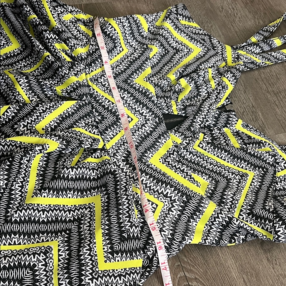 Material girl Chevron Patterned dress Romper with Straps XL - Picture 3 of 7